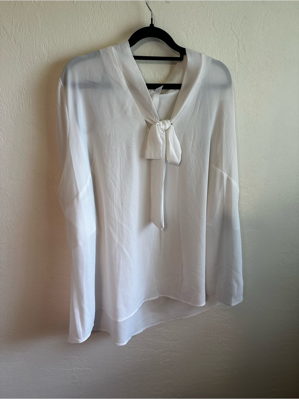 Collection B White Flowing Short-Sleeve Blouse